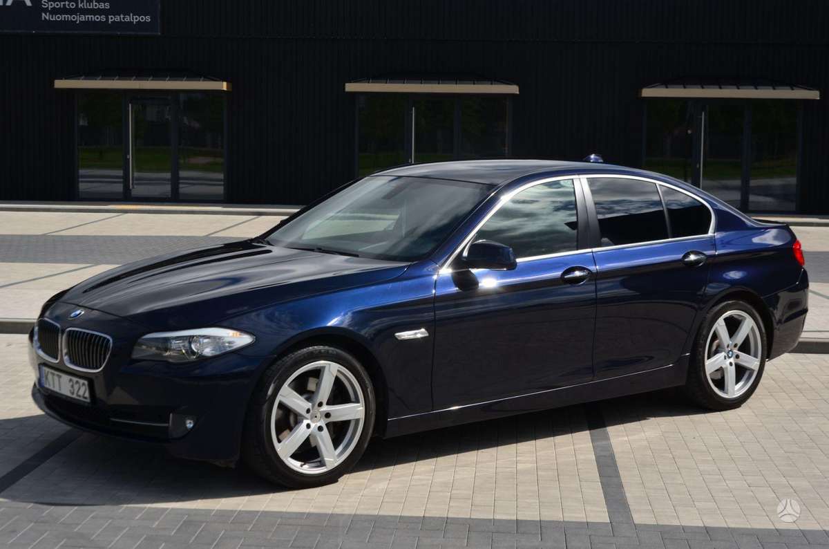 BMW 525, 3.0 l., Седан