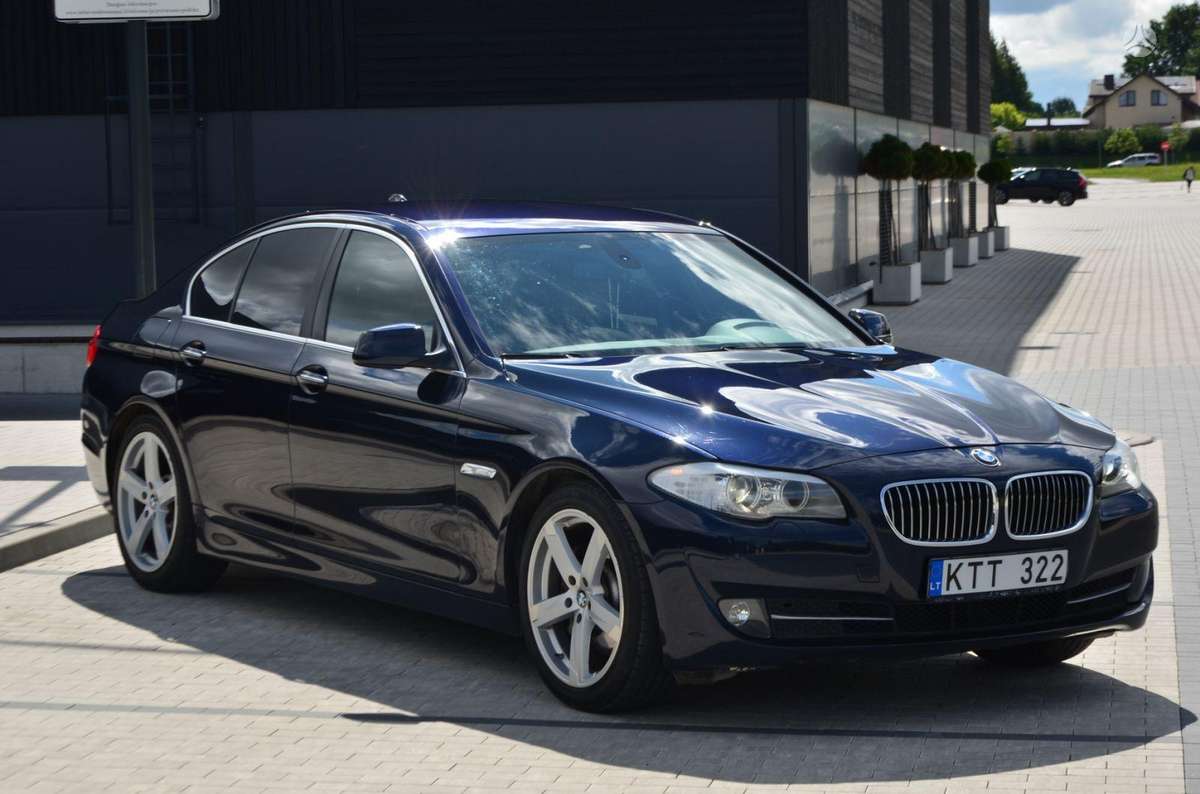 BMW 525, 3.0 l., Седан