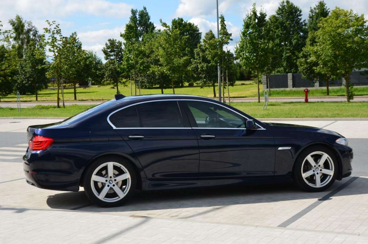 BMW 525, 3.0 l., Седан