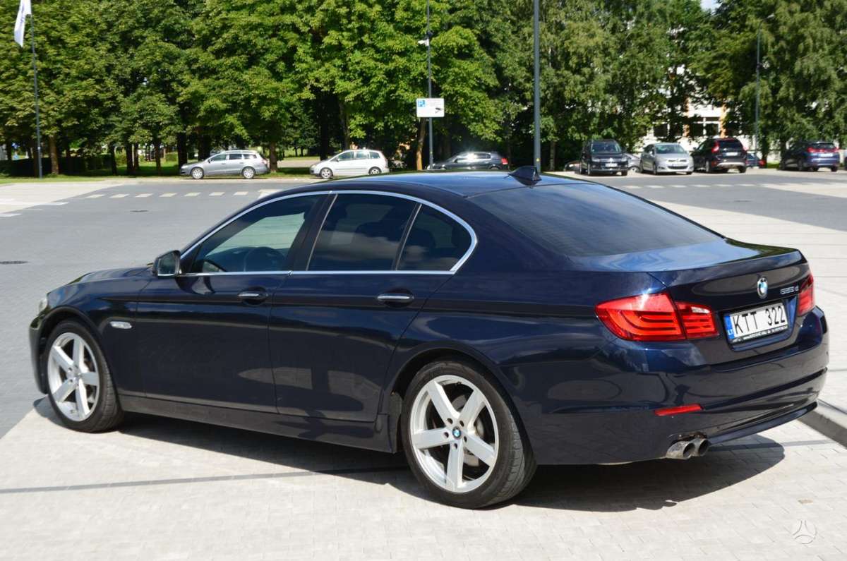 BMW 525, 3.0 l., Седан