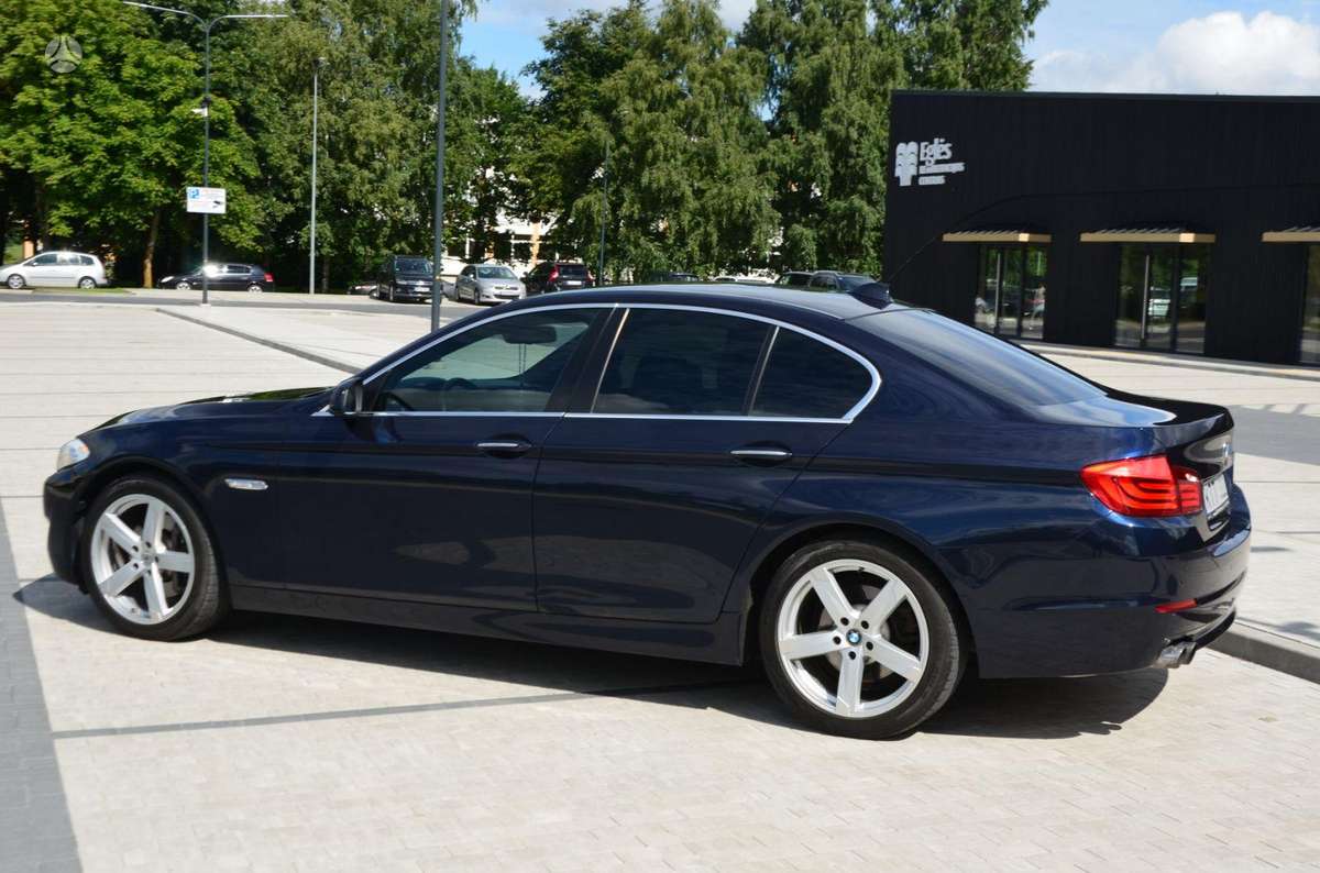 BMW 525, 3.0 l., Седан