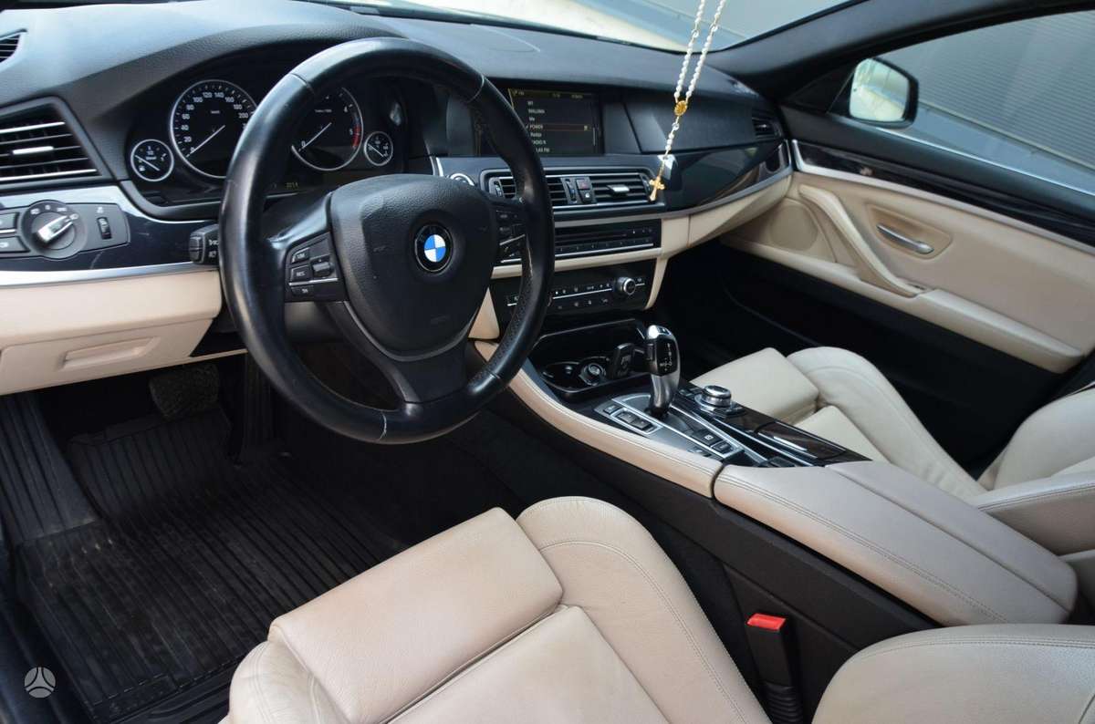 BMW 525, 3.0 l., Седан