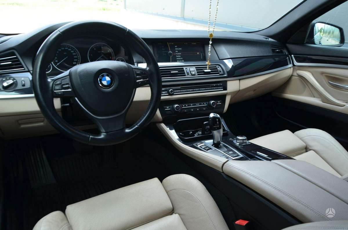 BMW 525, 3.0 l., Седан