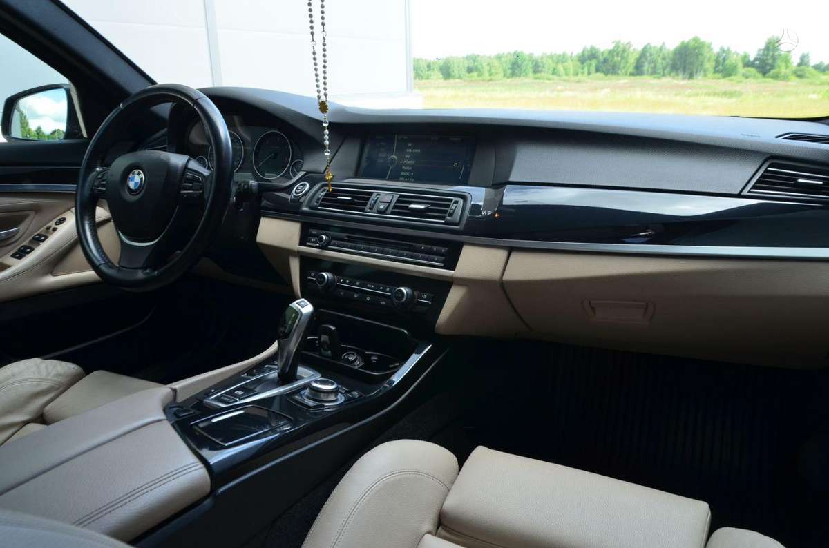 BMW 525, 3.0 l., Седан