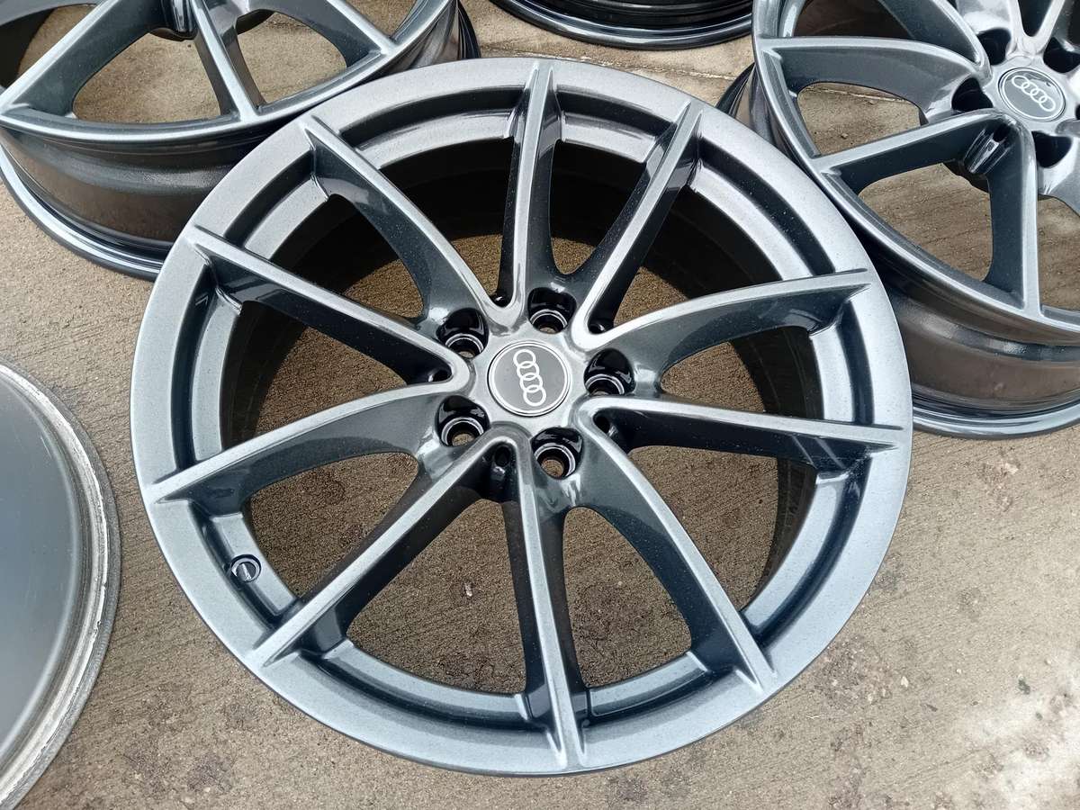 Audi, light alloy, R18