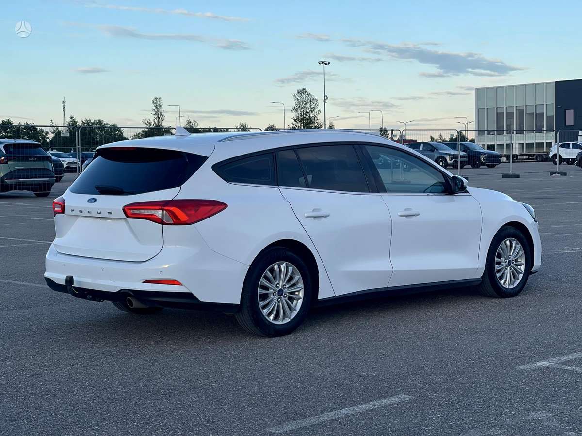 Ford Focus, 1.0 l., hatchback
