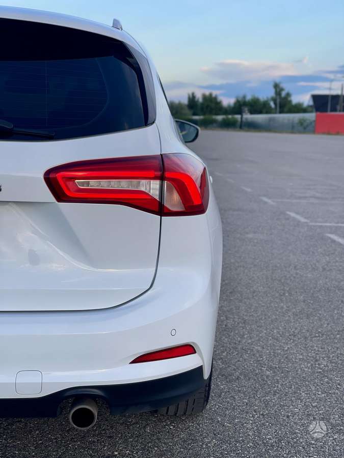Ford Focus, 1.0 l., hatchback