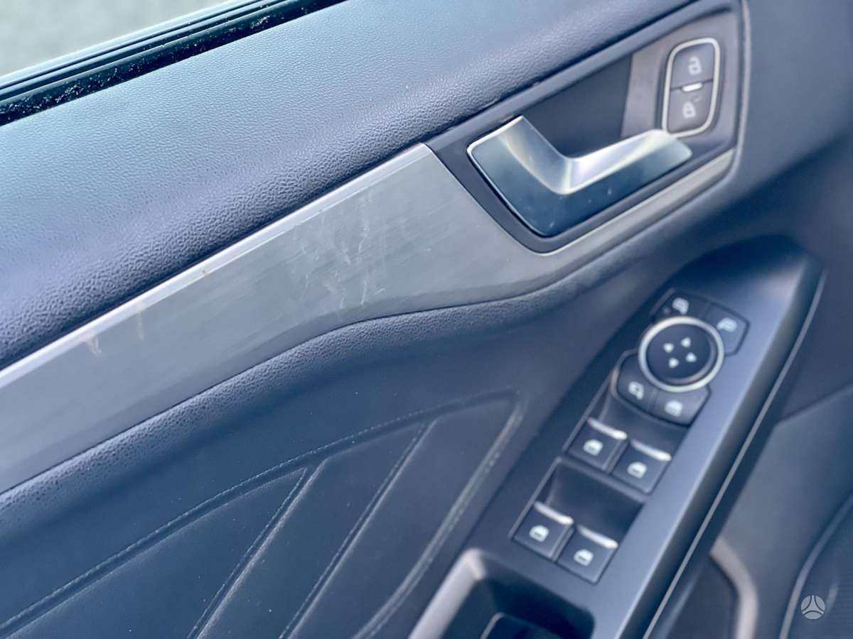 Ford Focus, 1.0 l., hatchback