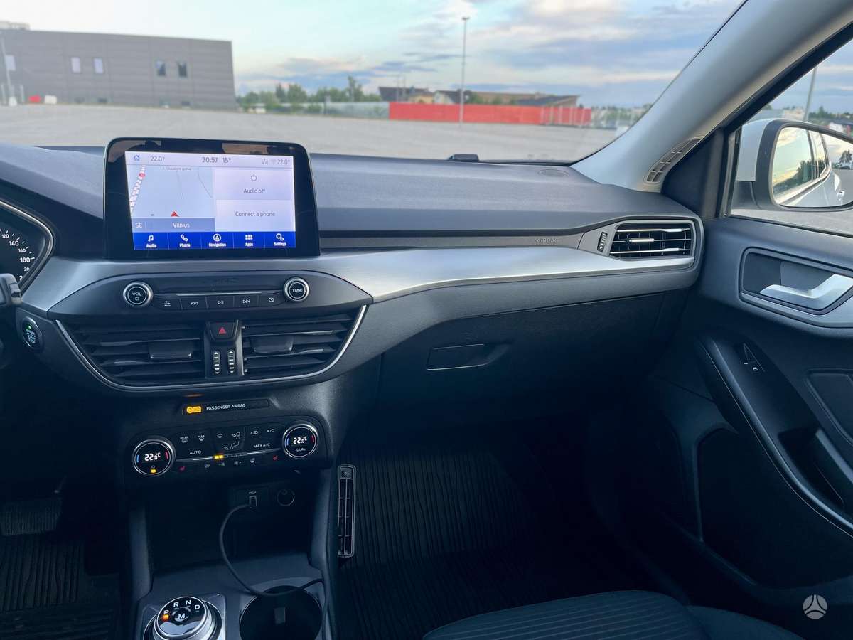 Ford Focus, 1.0 l., hatchback