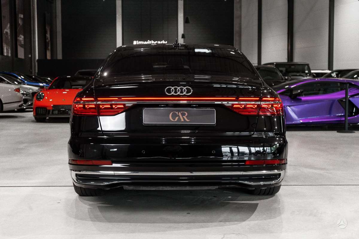 Audi A8, 3.0 l., Седан