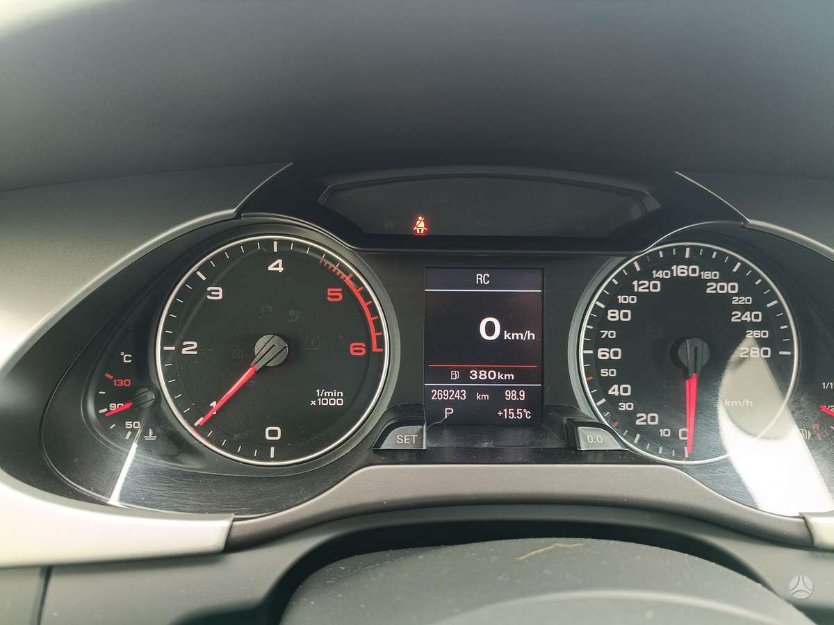 Audi A4, 2.0 l., universalas