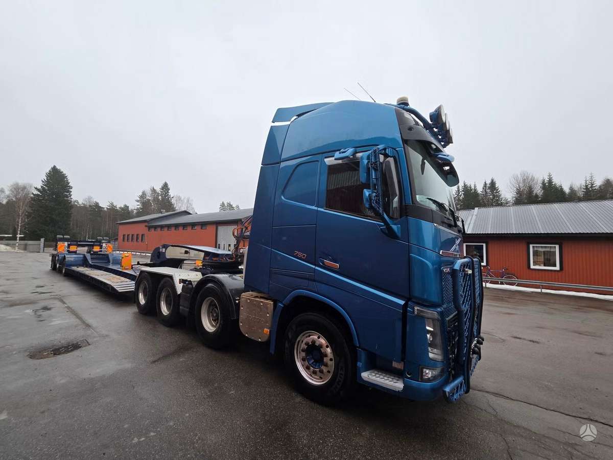 Volvo FH 16 750 8x4, single sleeper