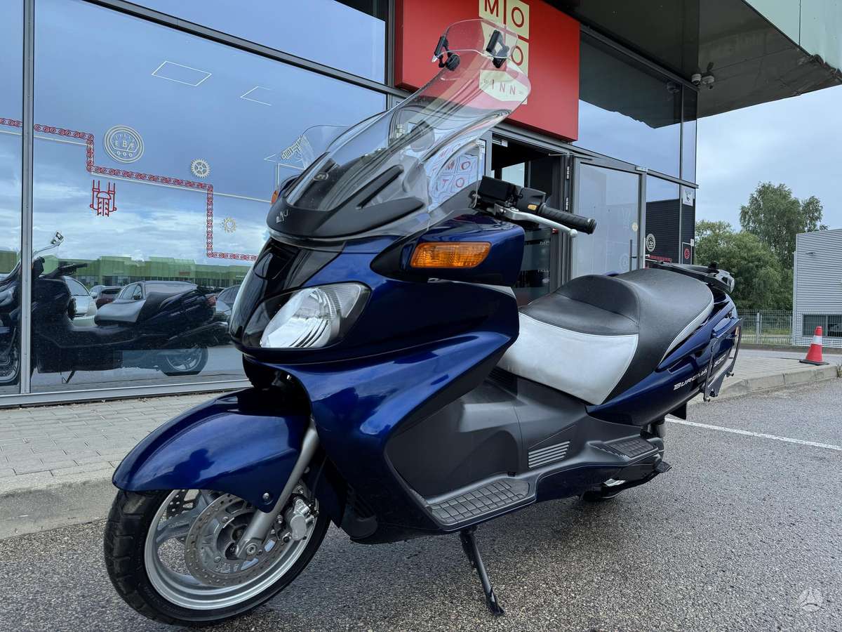 Suzuki Burgman 650cc, scooters / mopeds