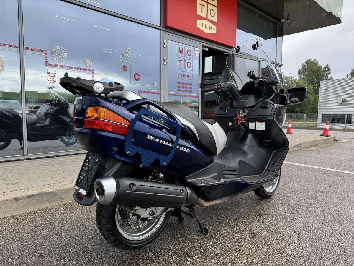 Suzuki Burgman 650cc, scooters / mopeds