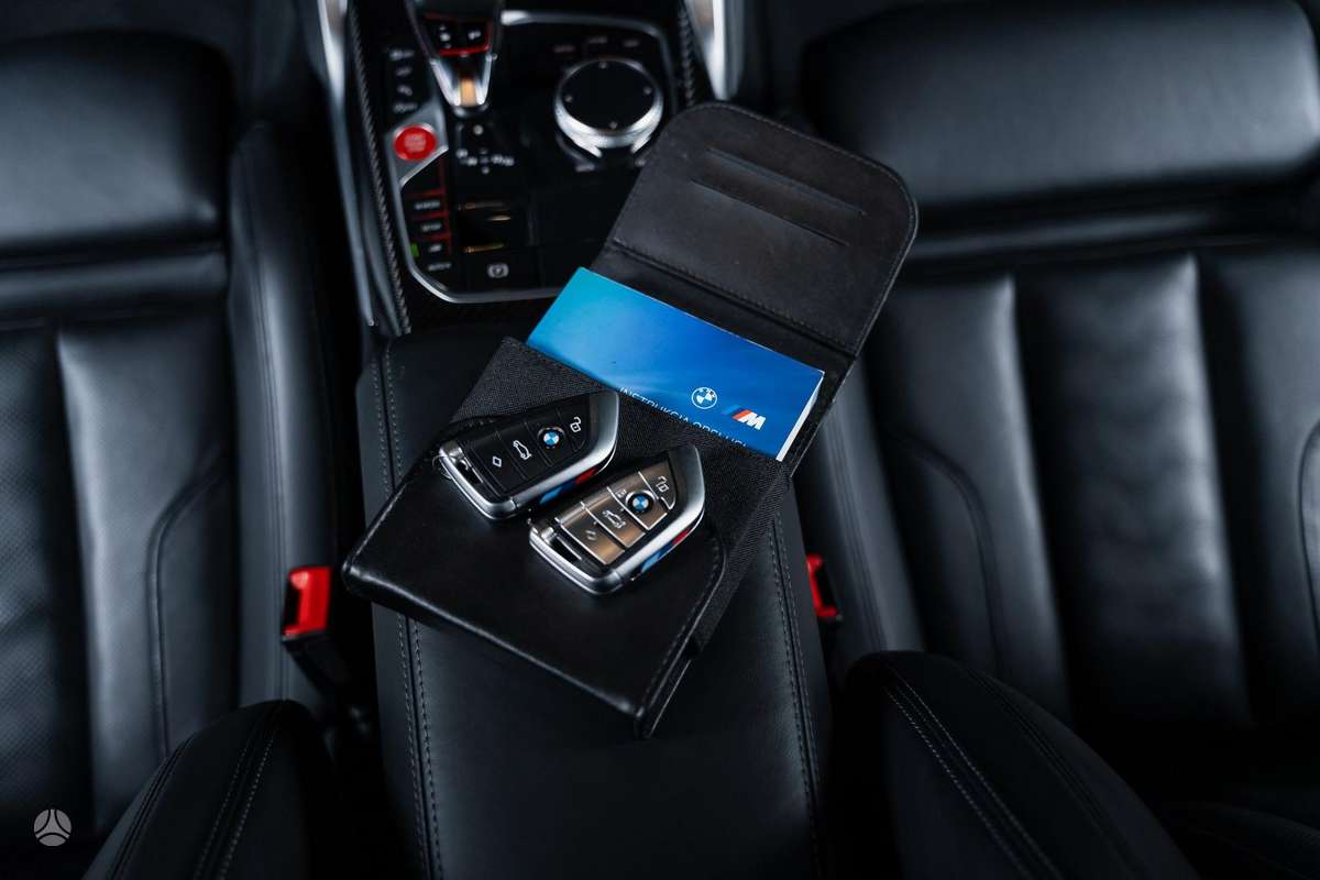 BMW M3, 3.0 l., Седан