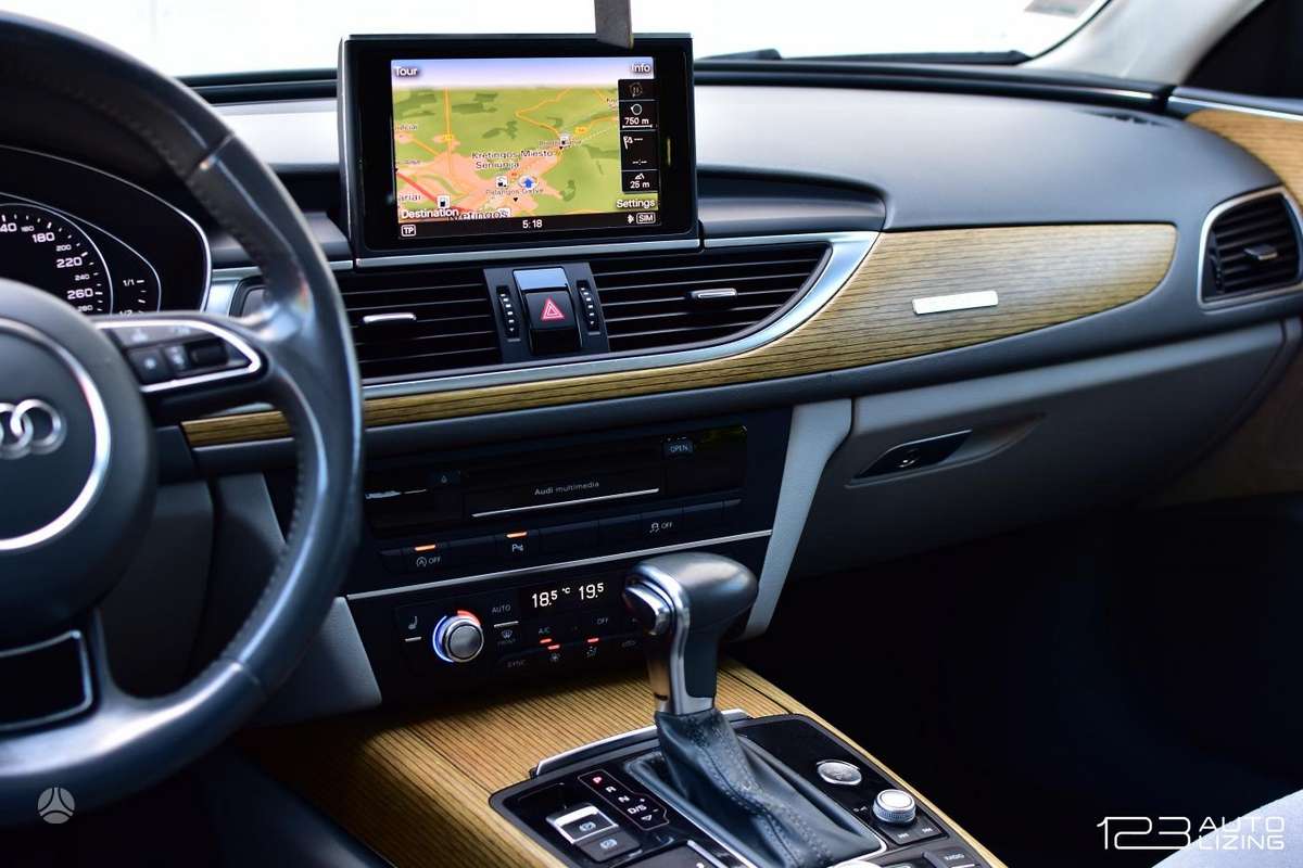 Audi A6, 3.0 l., universalas