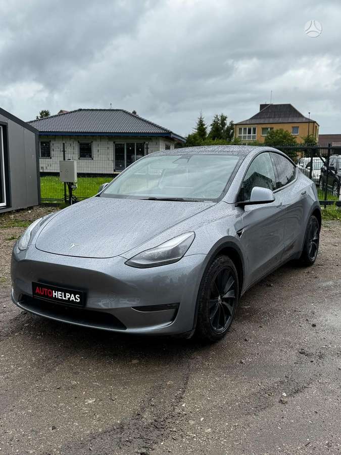 Tesla Model Y, 81 kWh, hatchback