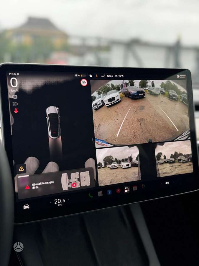 Tesla Model Y, 81 kWh, hatchback