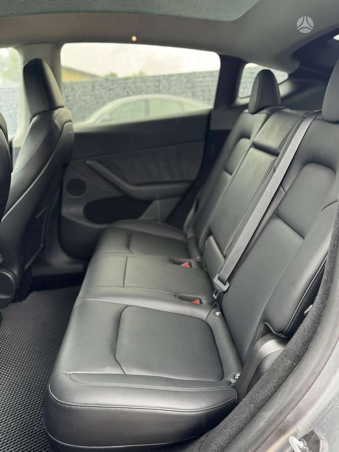 Tesla Model Y, 81 кВт·ч, Хэтчбек