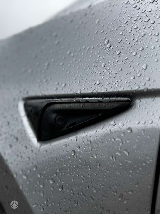 Tesla Model Y, 81 кВт·ч, Хэтчбек