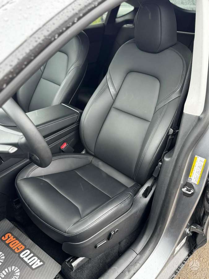 Tesla Model Y, 81 кВт·ч, Хэтчбек