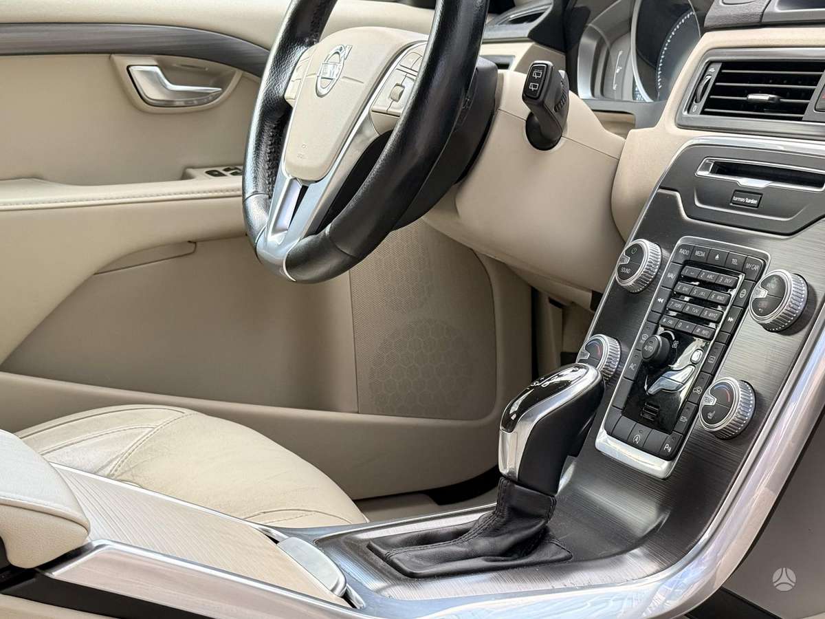 Volvo V70, 2.0 l., Универсал