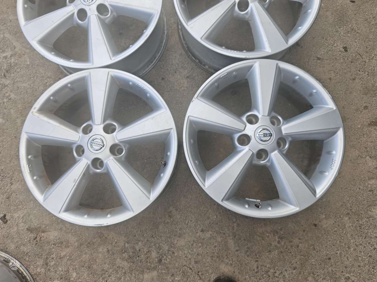 Nissan Qaskai, light alloy, R17