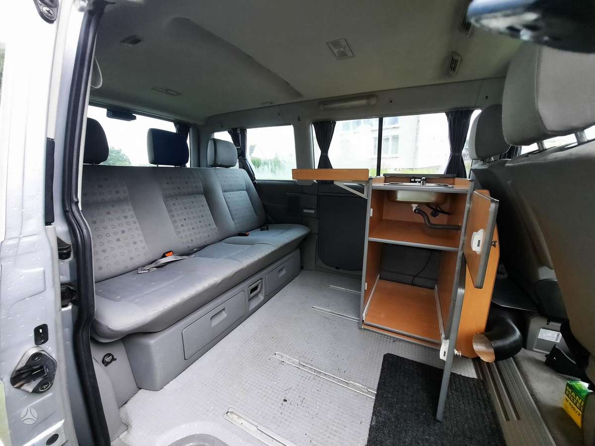 Volkswagen Multivan, 2.5 l., Минивэн