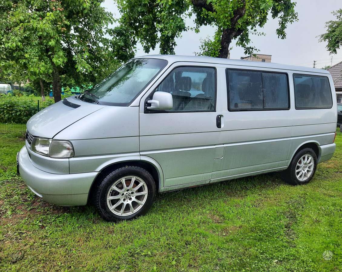 Volkswagen Multivan, 2.5 l., Минивэн