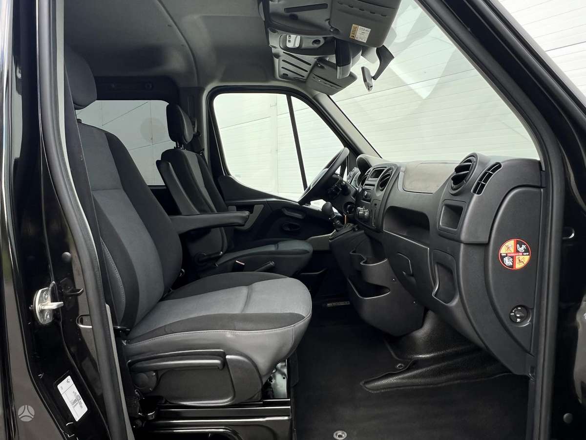 Renault Master, 2.3 l., passenger minibus