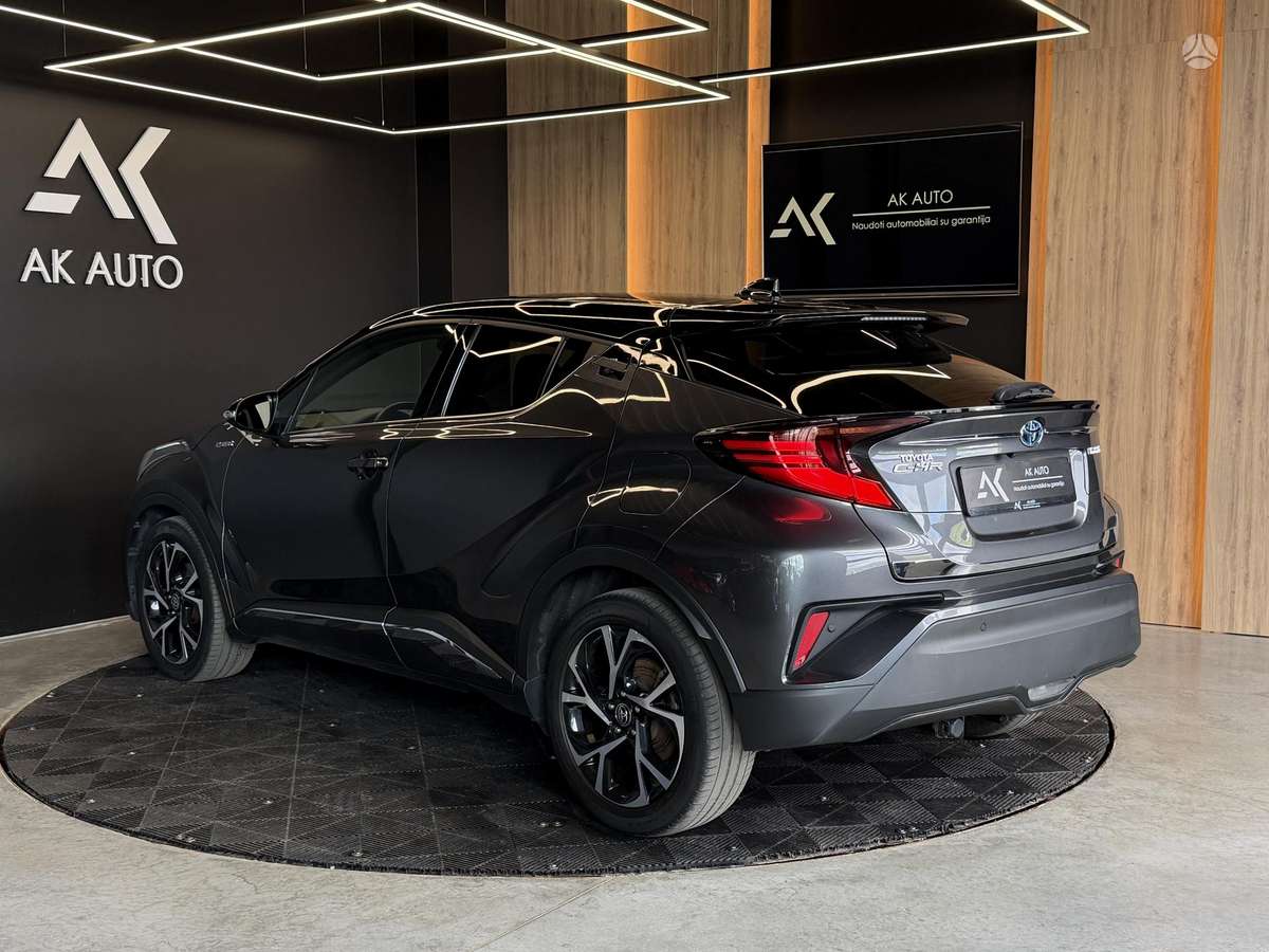 Toyota C-HR - 8