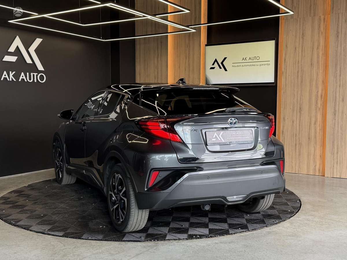 Toyota C-HR - 9