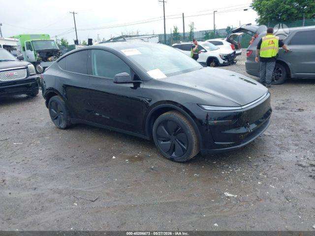 Tesla Model Y, hatchback