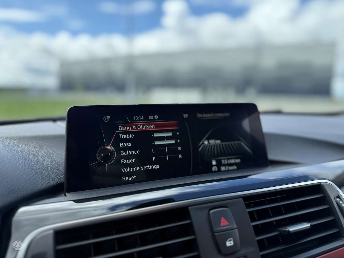 BMW 330, 3.0 l., universalas
