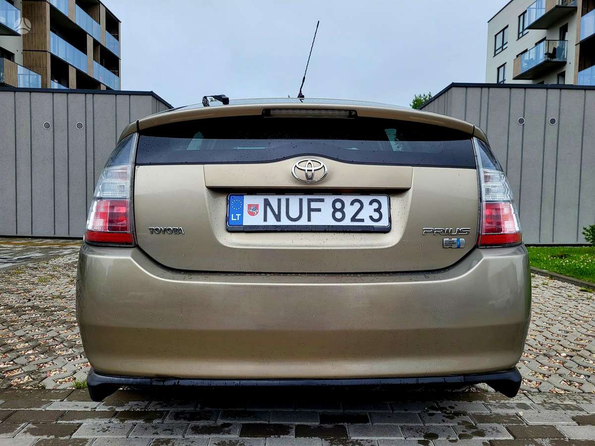 Toyota Prius - 6