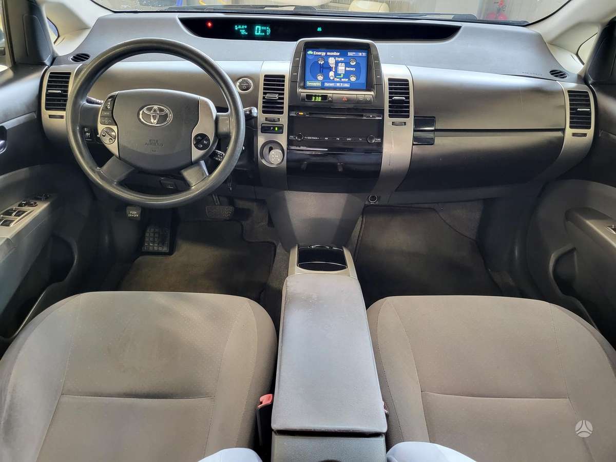 Toyota Prius - 9