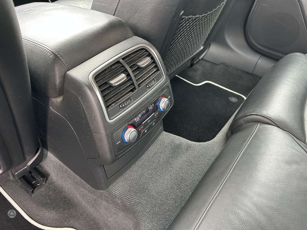 Audi A6, 3.0 l., Седан