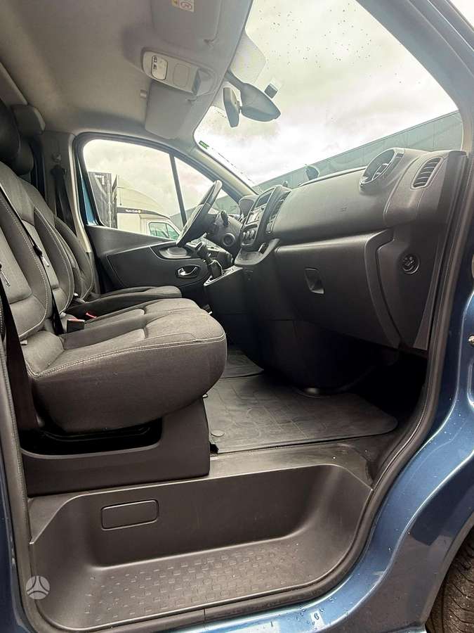 Renault Trafic - 7