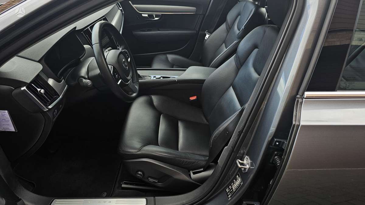 Volvo V90, 2.0 l., Универсал