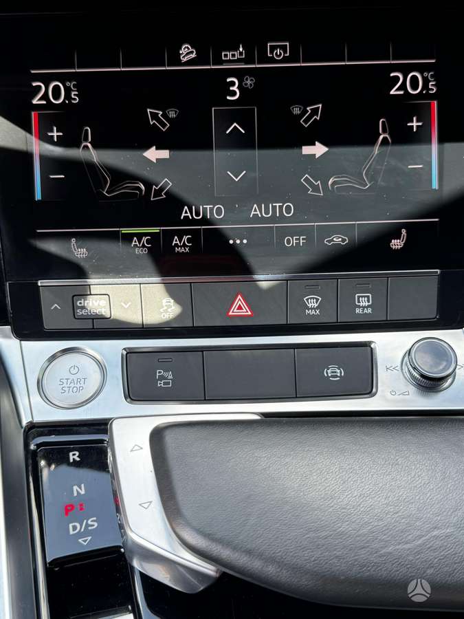 Audi e-tron, 95 kWh, off-road / crossover