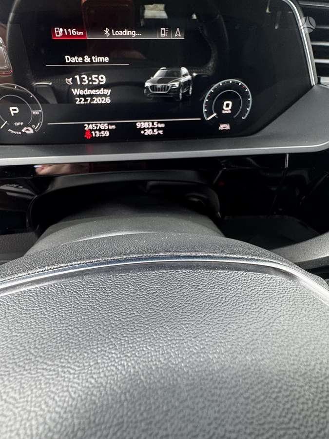 Audi e-tron, 95 kWh, off-road / crossover