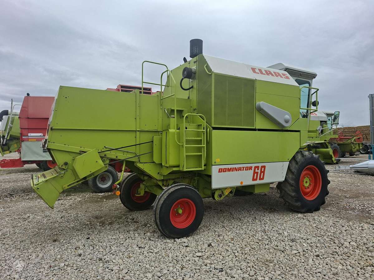 Claas Dominator 68, combine harvesters