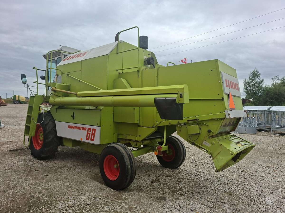 Claas Dominator 68, kombaini