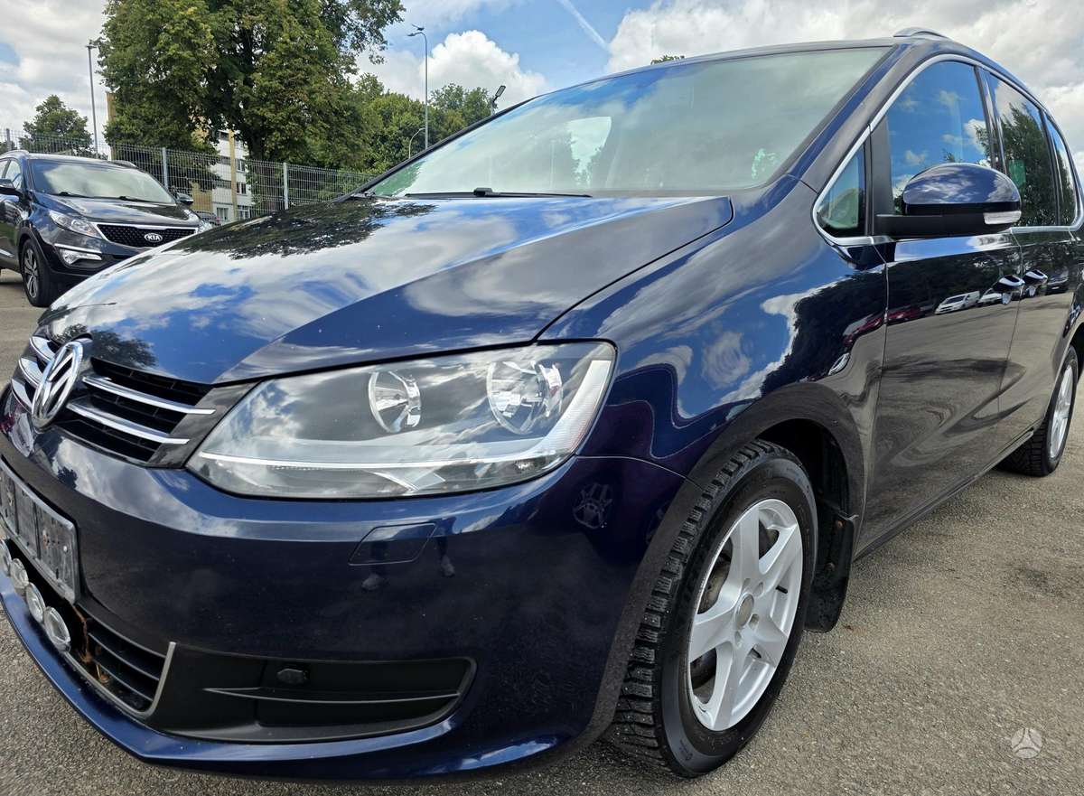 Volkswagen Sharan - 1
