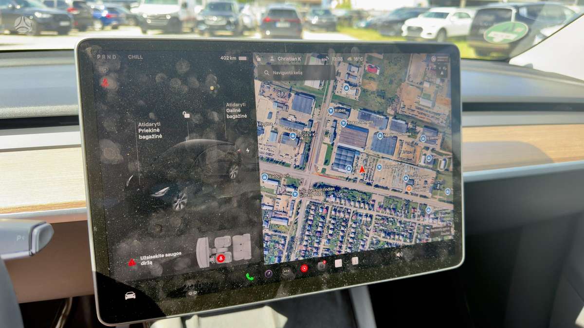 Tesla Model Y, 83 kWh, hatchback