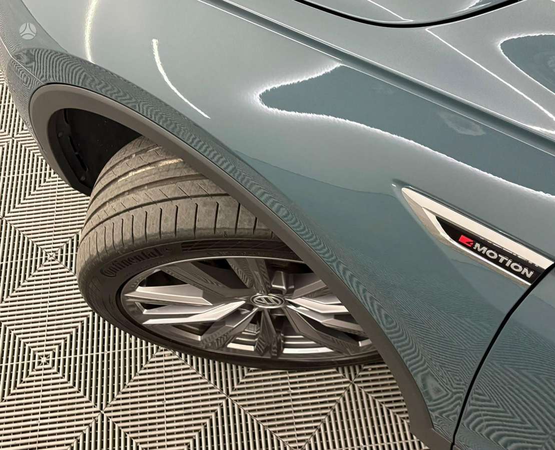 Volkswagen Tiguan - 5
