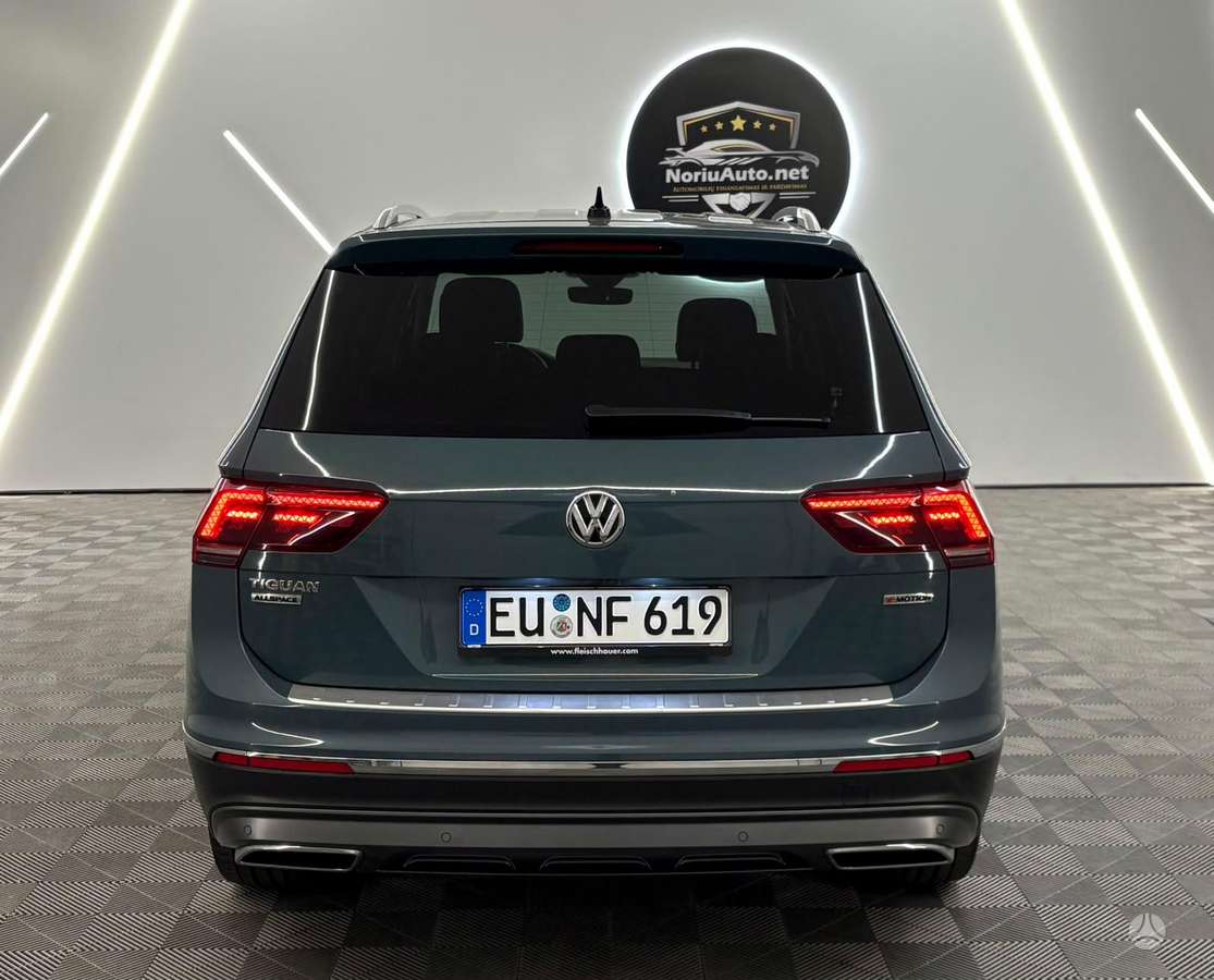 Volkswagen Tiguan - 8