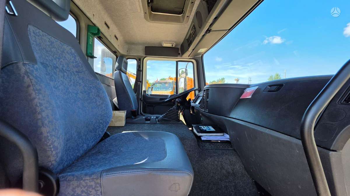 Volvo FL180, crane trucks