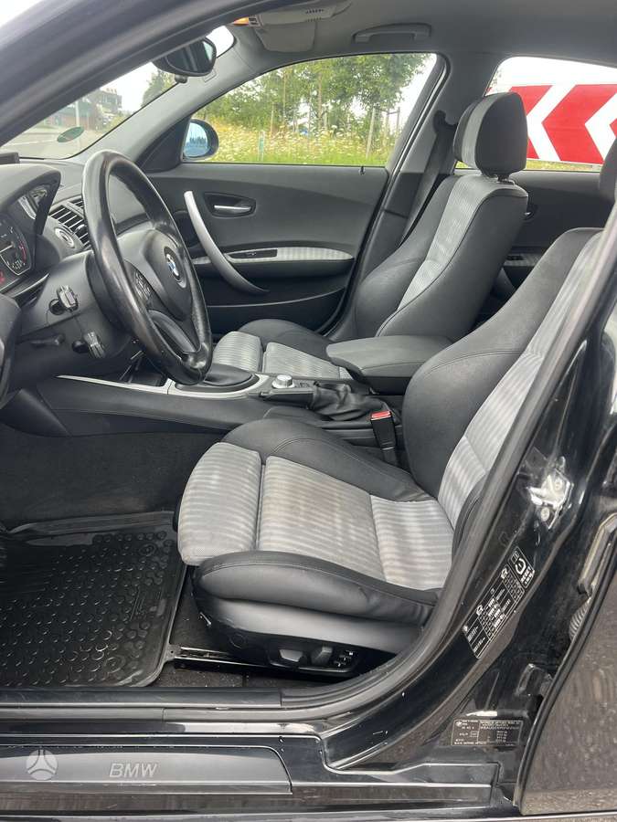 BMW 120, 2.0 l., hatchback