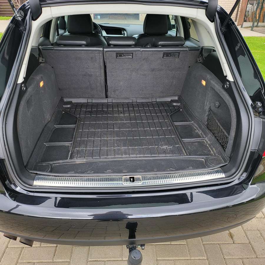 Audi A4, 1.8 l., Универсал